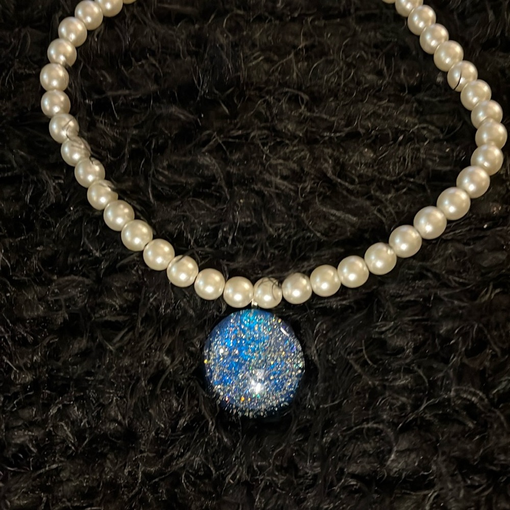 Blue Glittery Marble Glass & Stretch Faux Pearls Hand Design Necklace